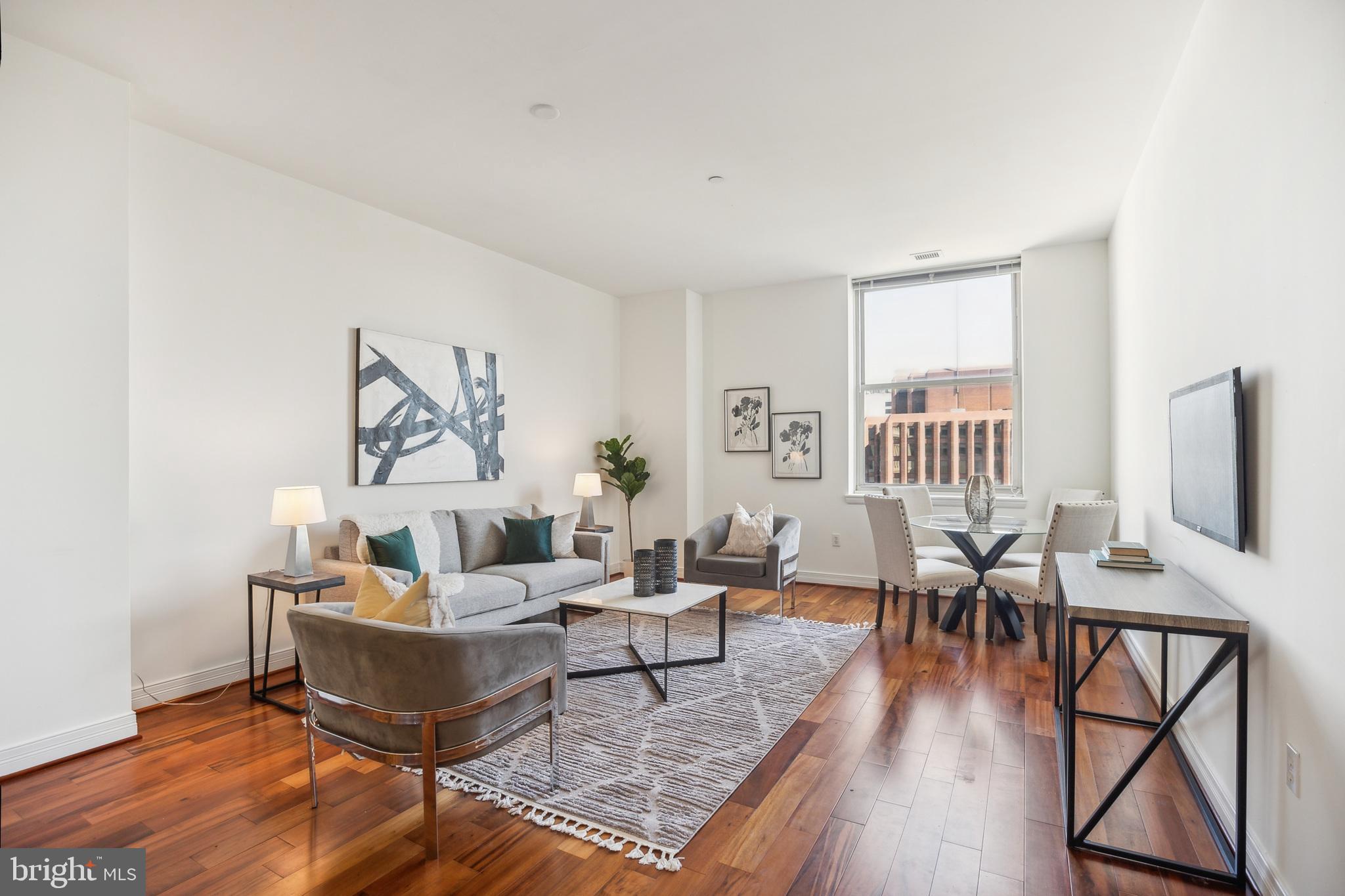 LOGAN SQUARE - Residential Lease