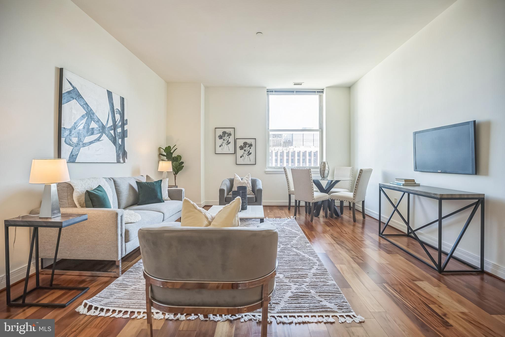 LOGAN SQUARE - Residential Lease