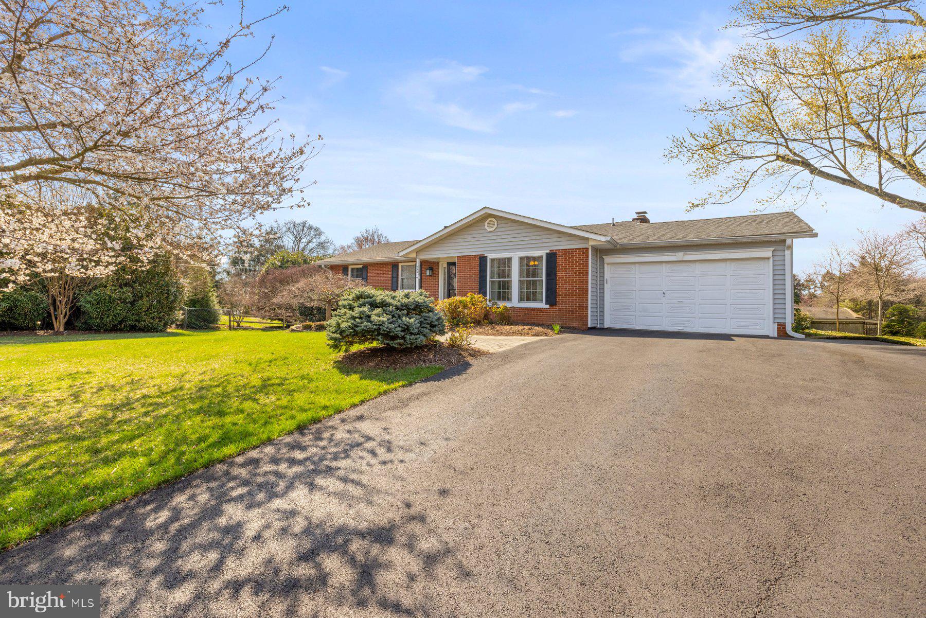 GERMANTOWN ESTATES - Residential