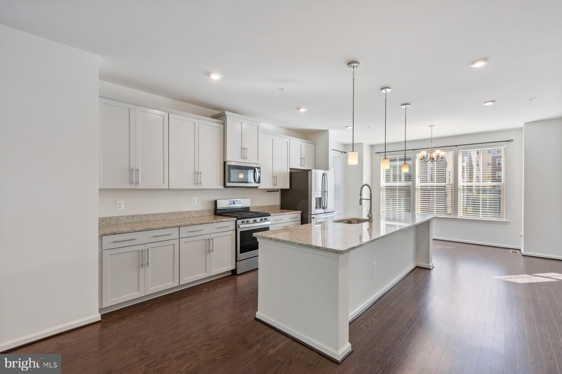 RIVERWALK AT CROFTON - Residential Lease