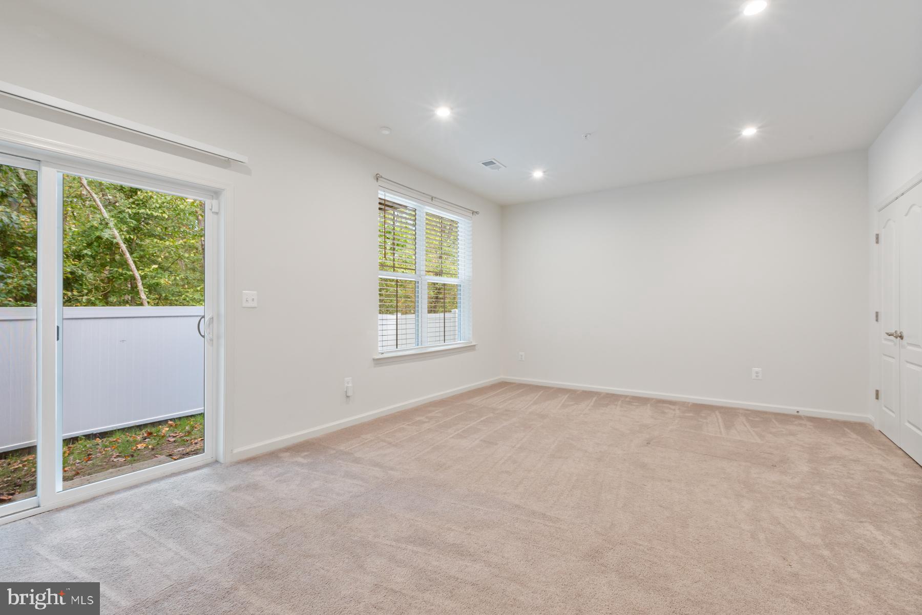 RIVERWALK AT CROFTON - Residential Lease