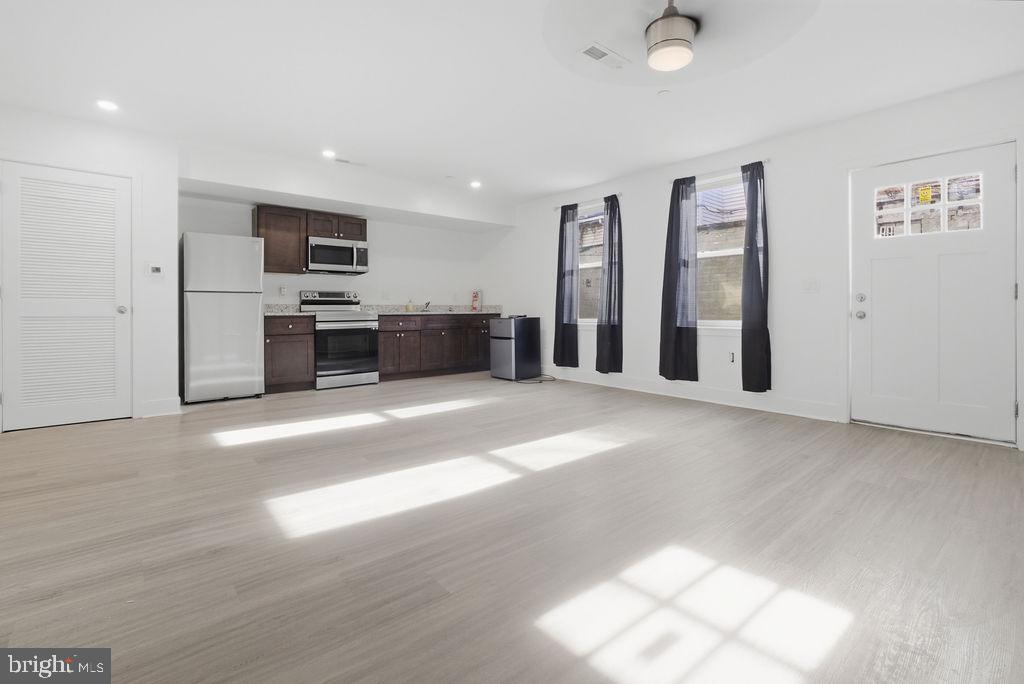 6036 MARKET STREET C1