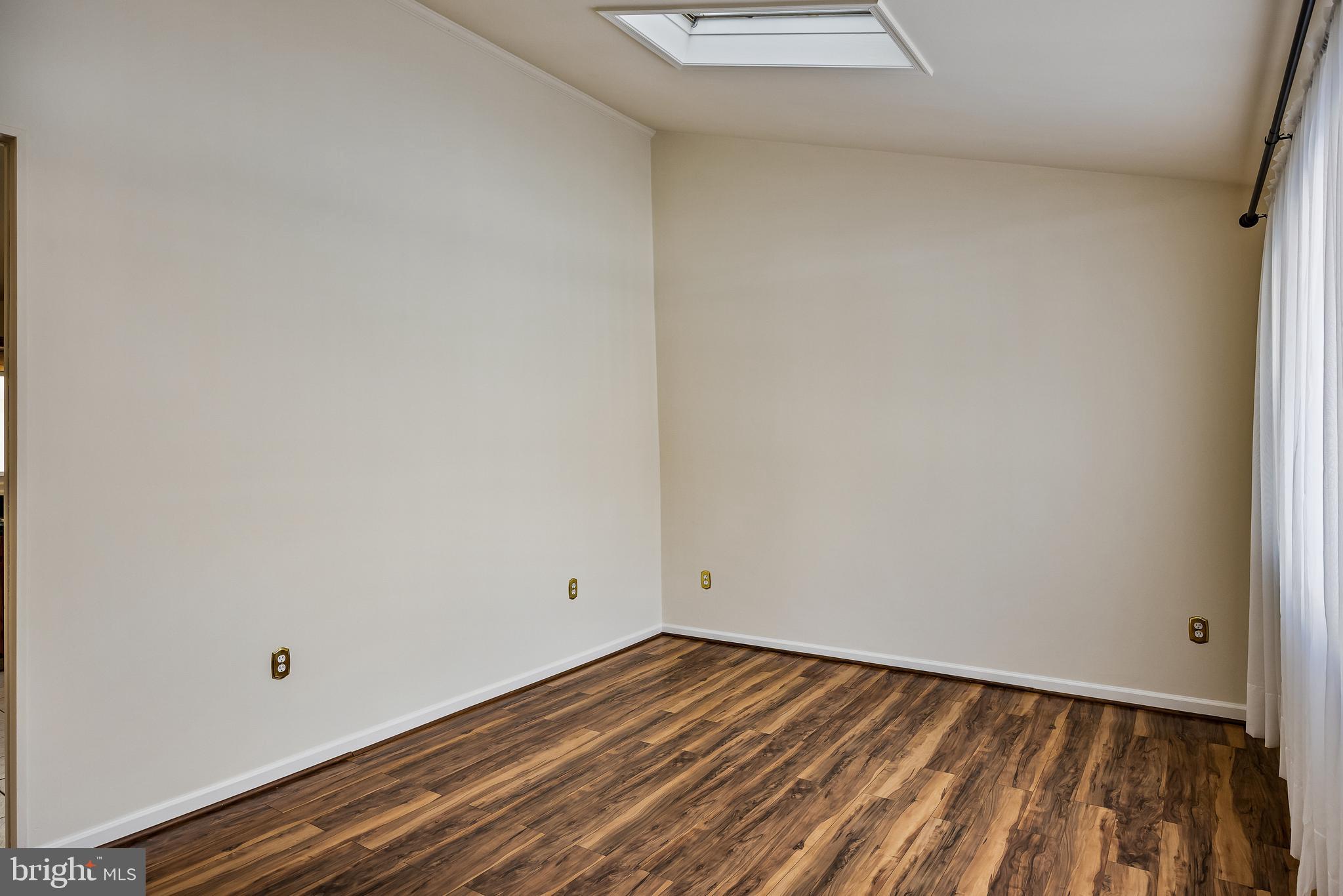 2158 HANOVER BOULEVARD