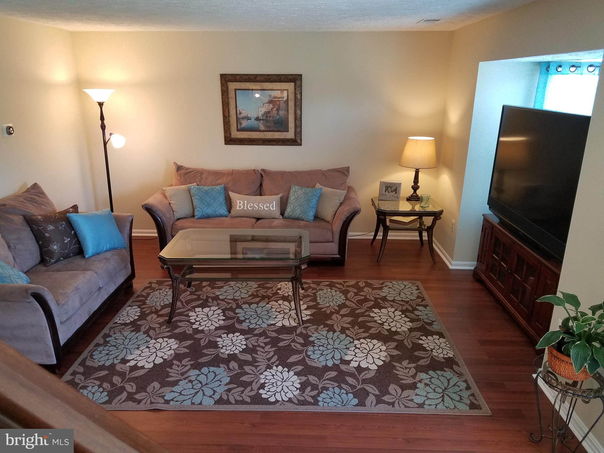 ST CHARLES SUB - HAMPSHIRE - Residential