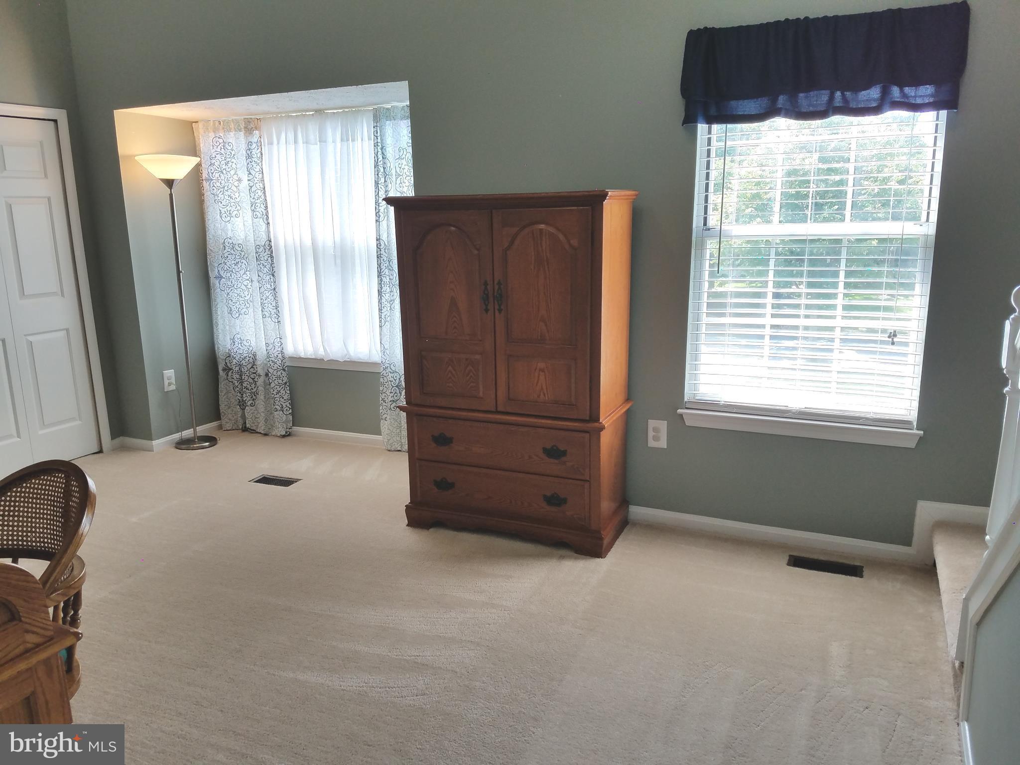 ST CHARLES SUB - HAMPSHIRE - Residential