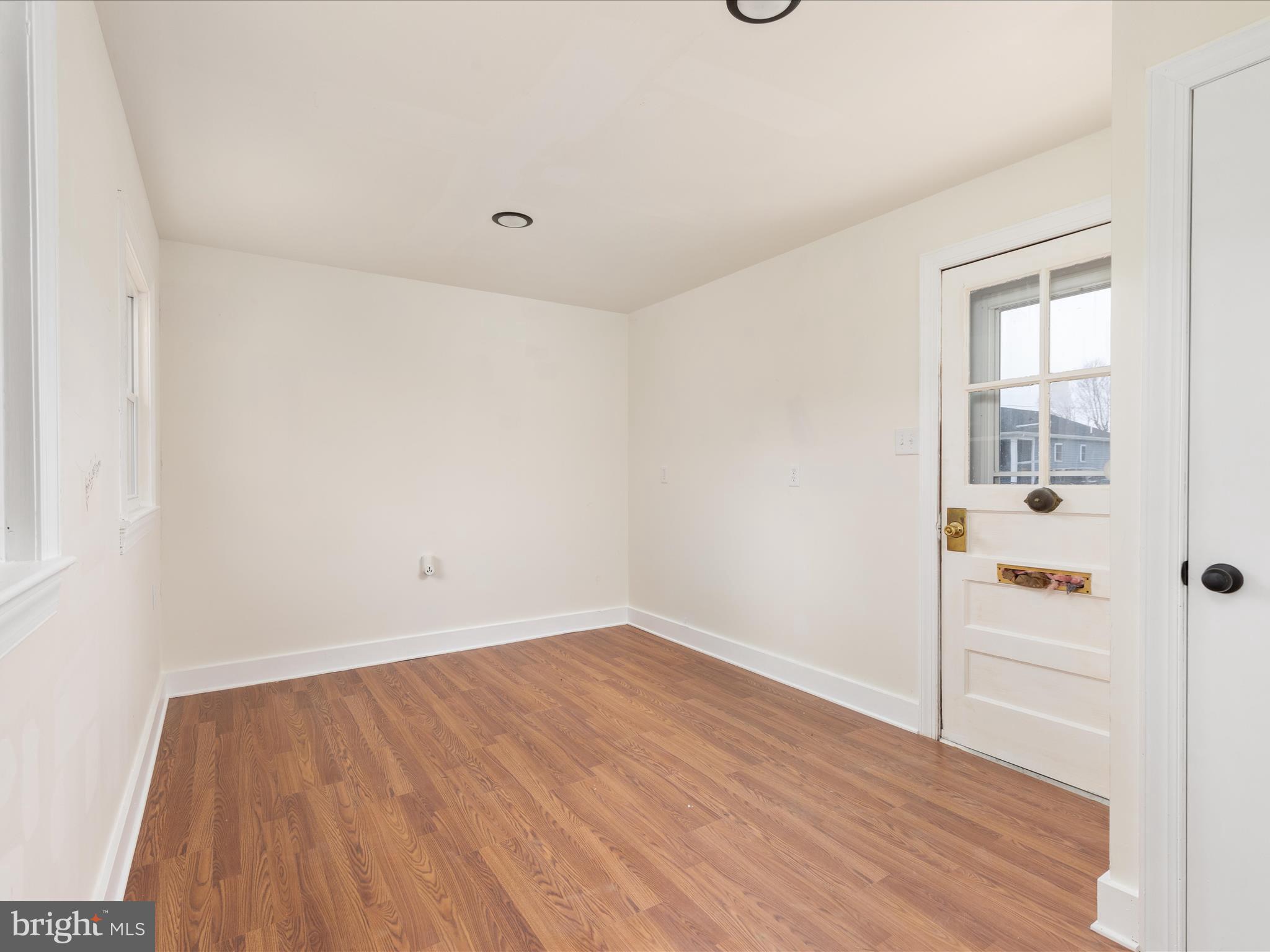 DAVIS STRASBURG - Residential