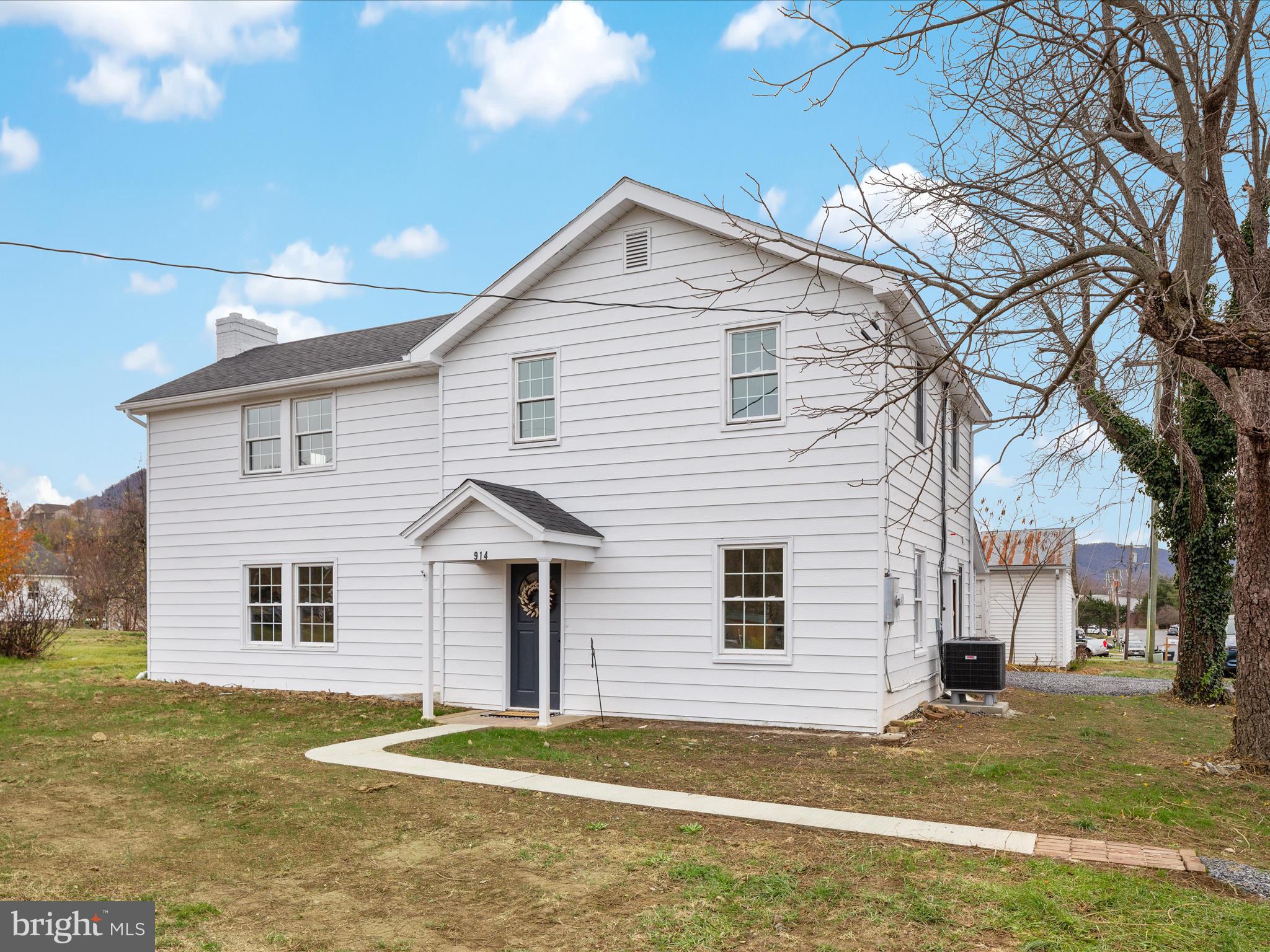 DAVIS STRASBURG - Residential