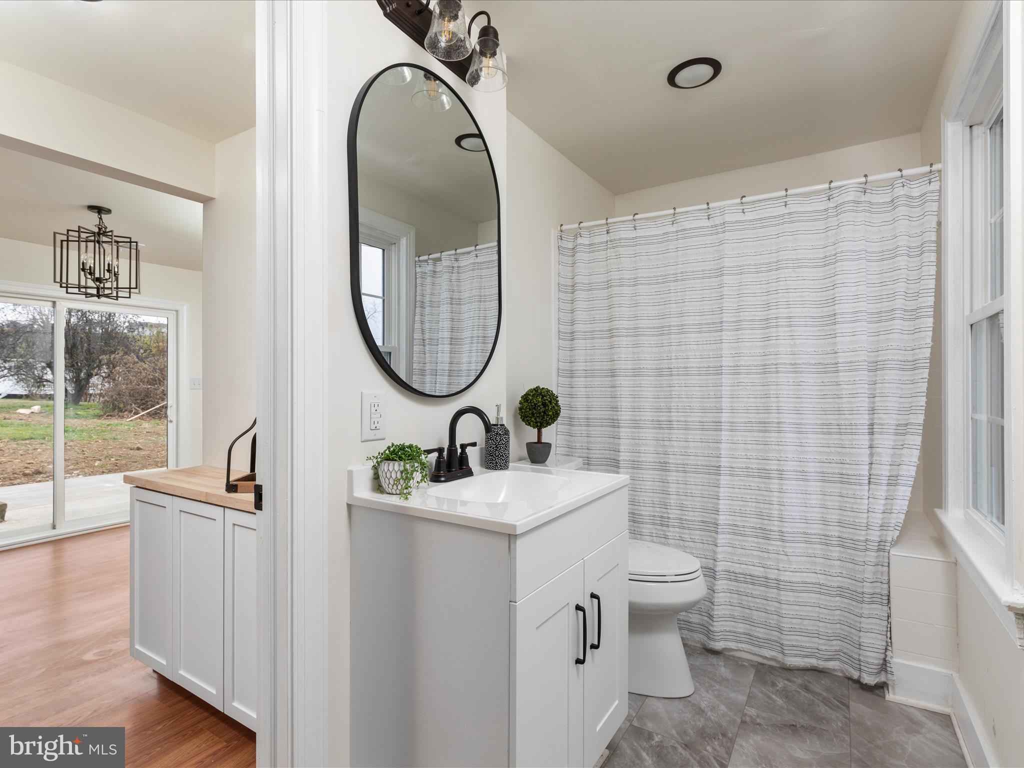 DAVIS STRASBURG - Residential