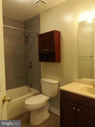 NATIONAL RESEARCH - Residential Lease