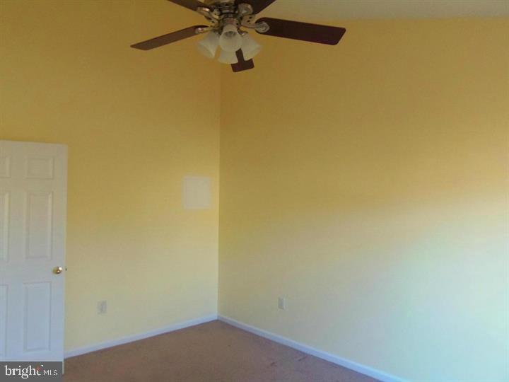 NATIONAL RESEARCH - Residential Lease