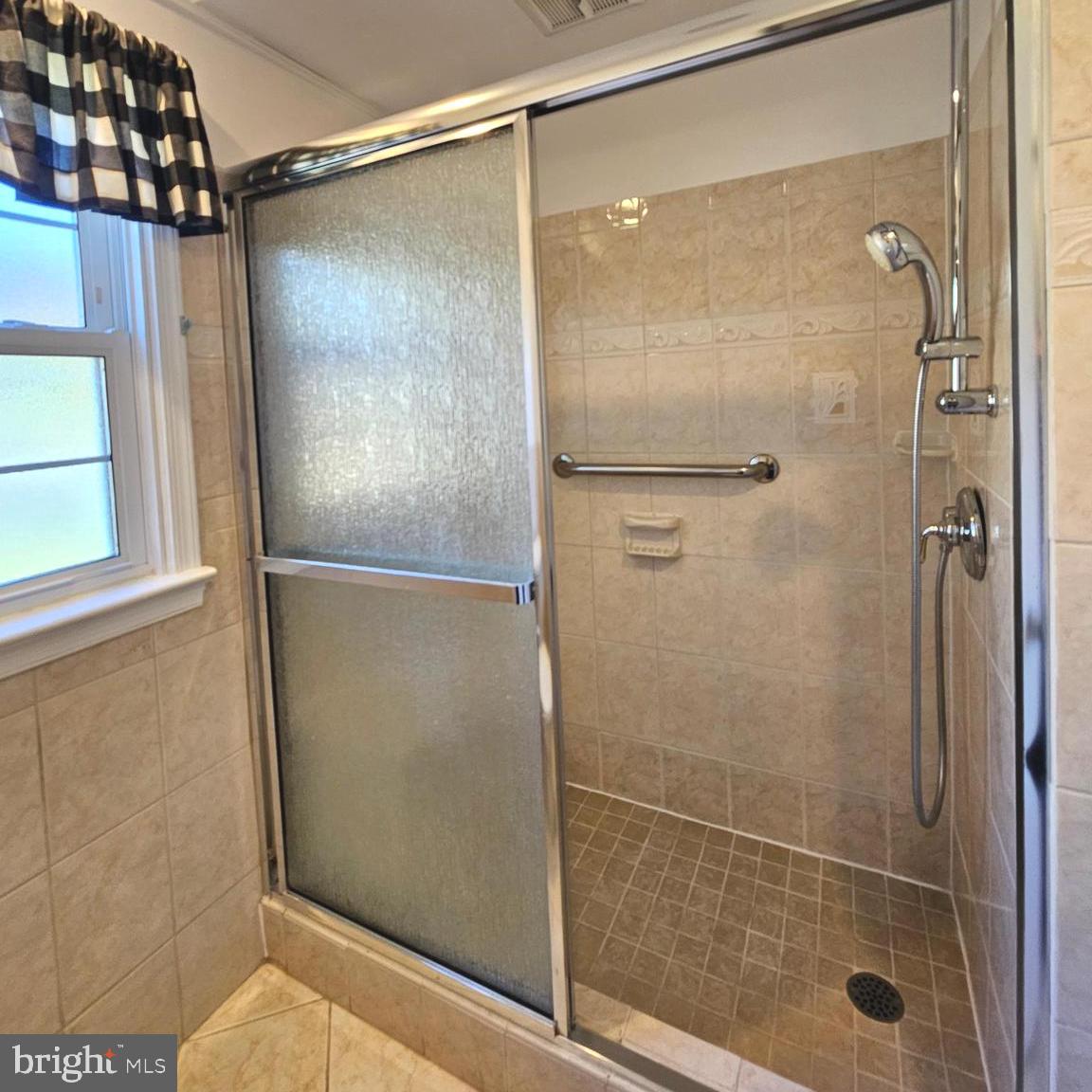 GLEN ACRES - Residential Lease