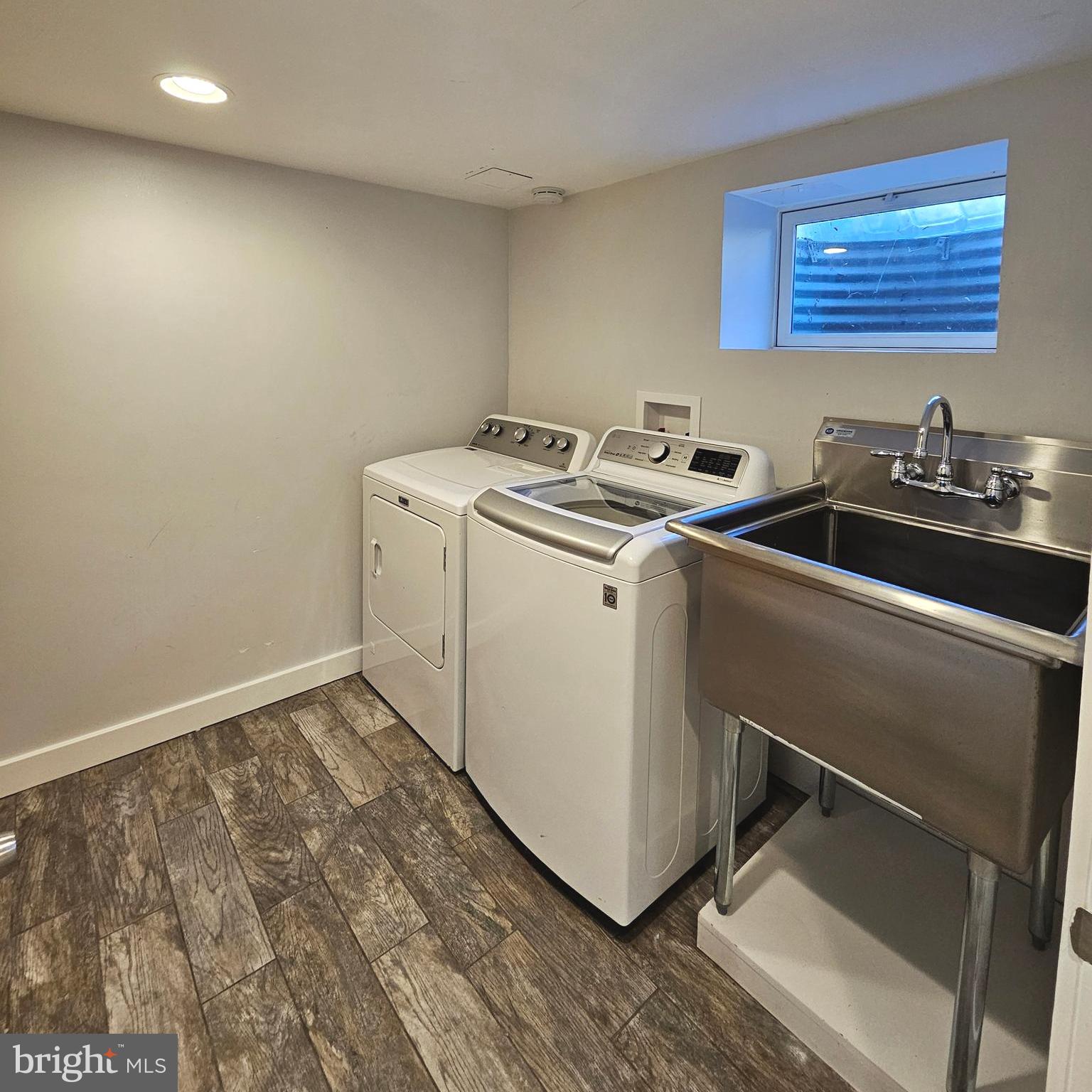 GLEN ACRES - Residential Lease