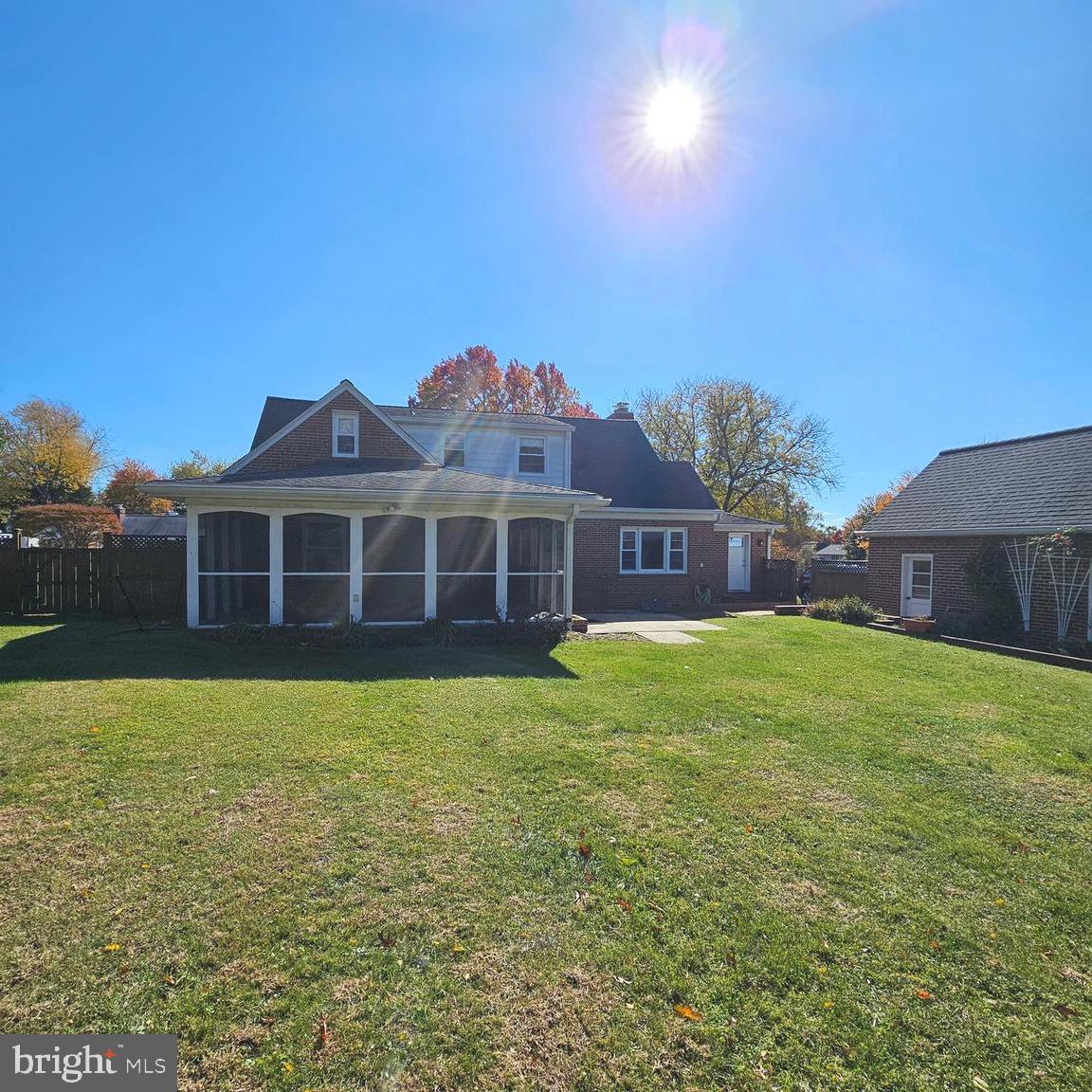 GLEN ACRES - Residential Lease