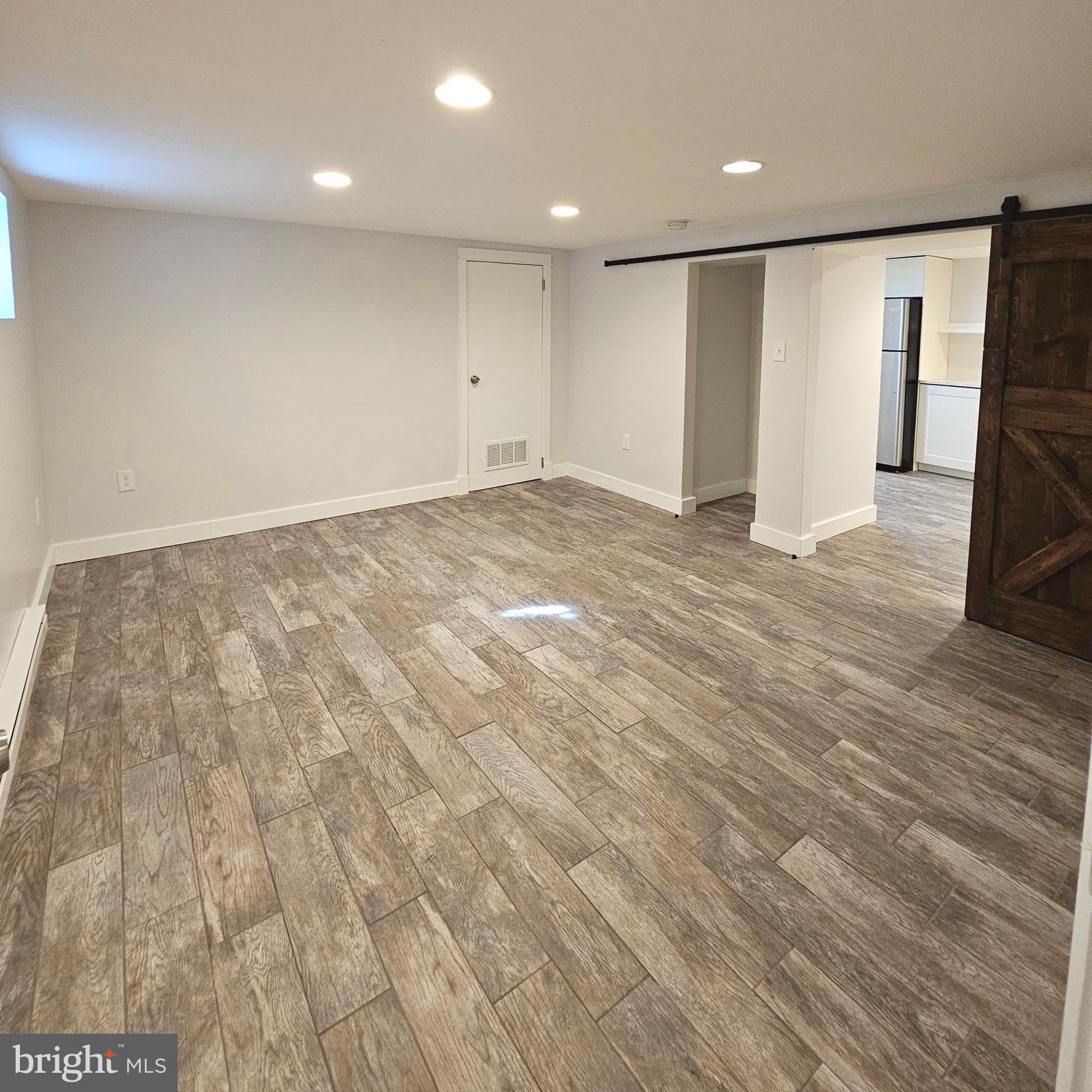 GLEN ACRES - Residential Lease