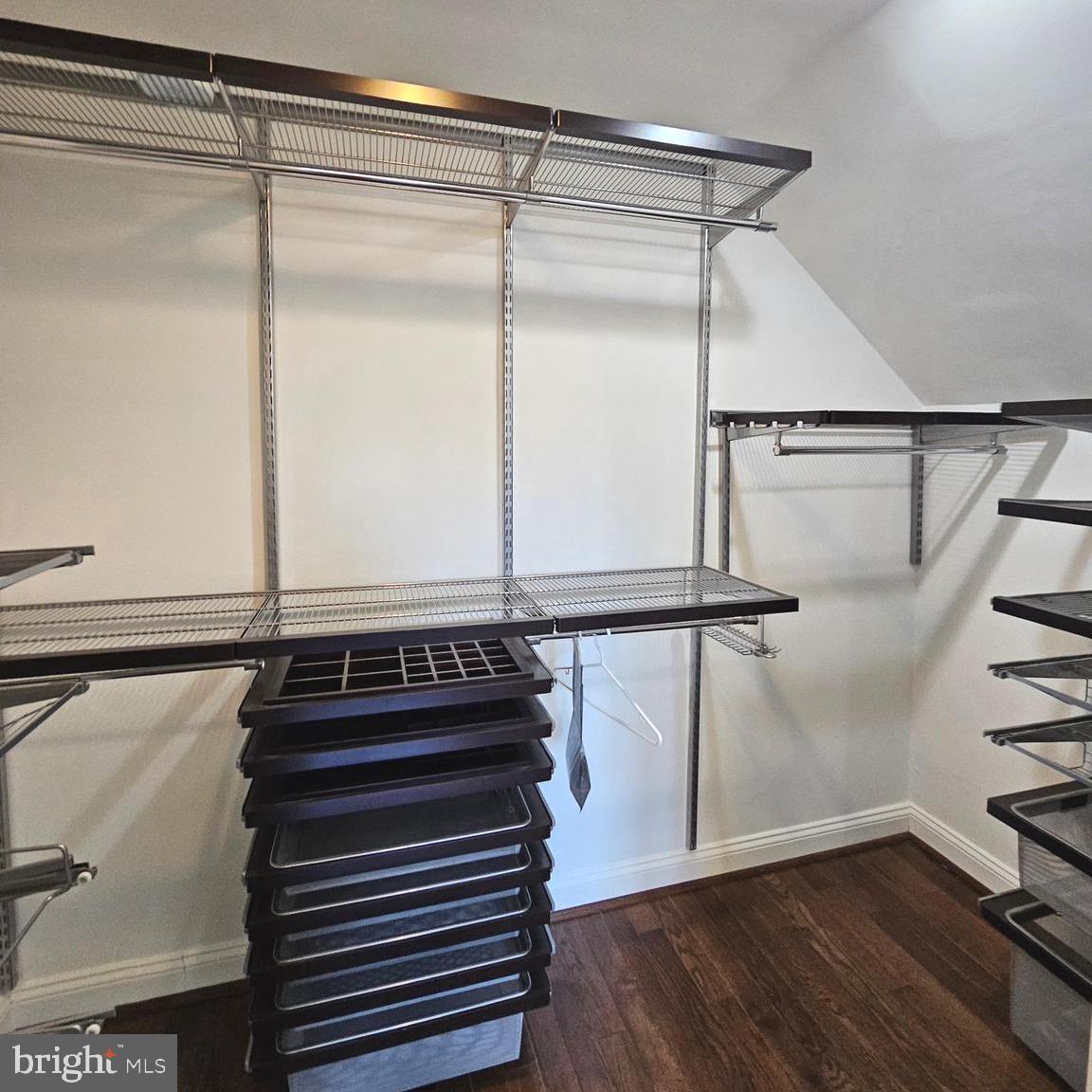 GLEN ACRES - Residential Lease