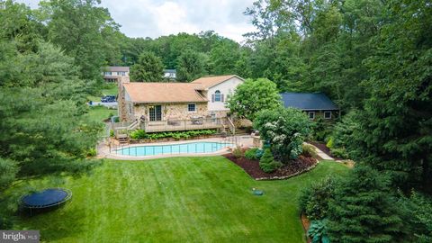 Photo of 5210 Honeysuckle Lane, NEW HOLLAND, PA 17557 (MLS # PALA2072976)