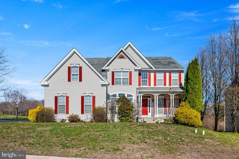 Homes For Sale - 102 Haven Circle<br/> COATESVILLE, PA 19320