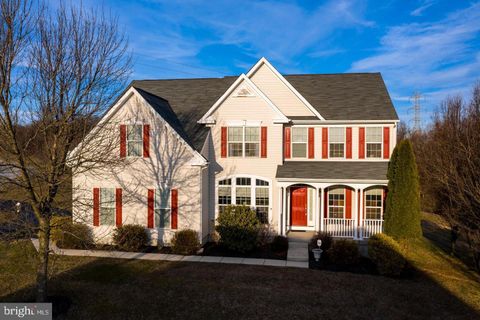 Photo of 102 Haven Circle, COATESVILLE, PA 19320 (MLS # PACT2118968)