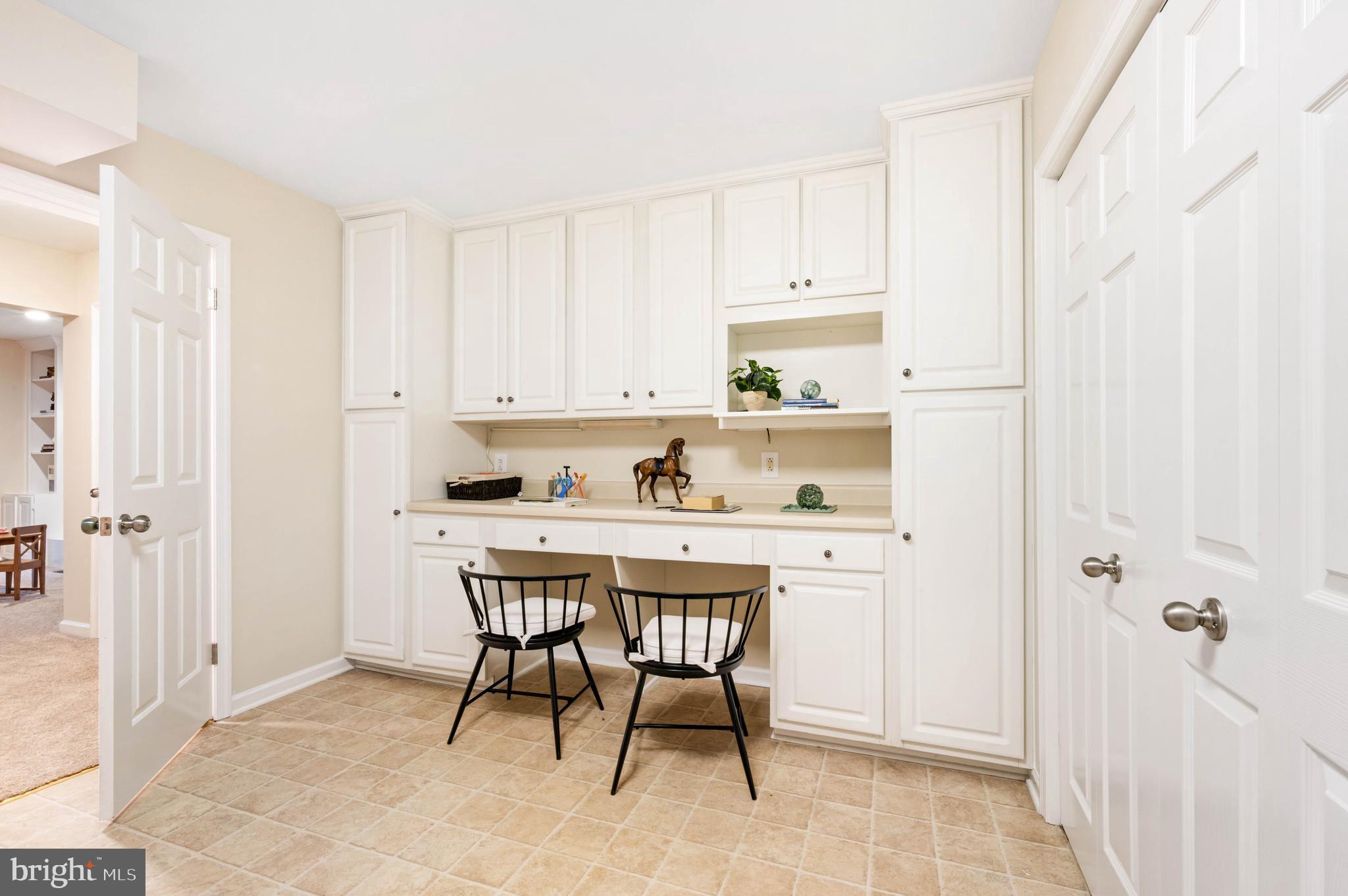 WILLOW LAKE - Residential