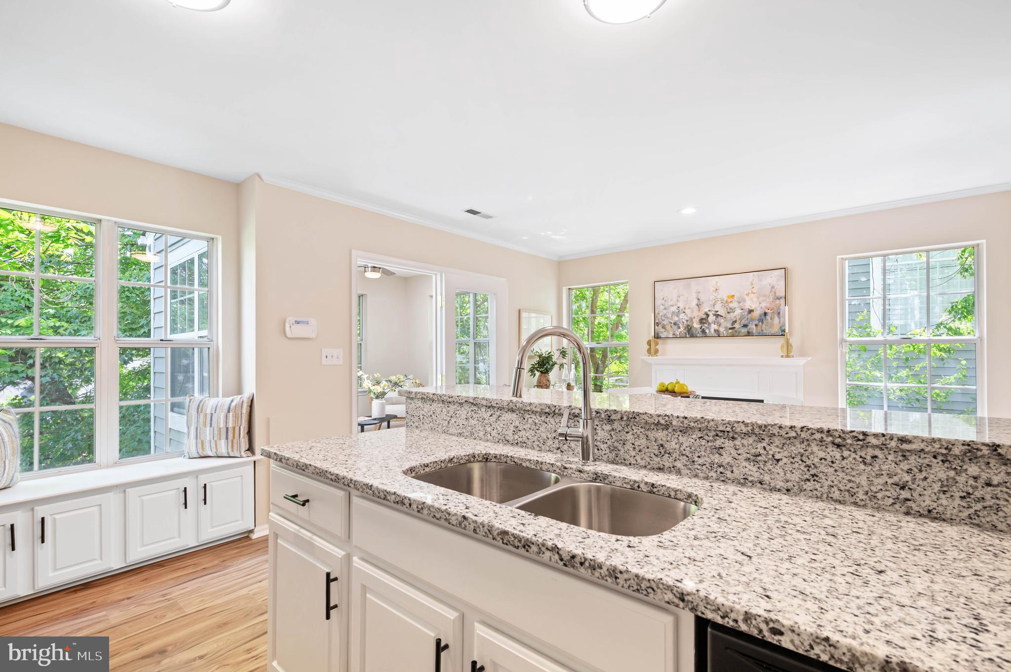 WILLOW LAKE - Residential