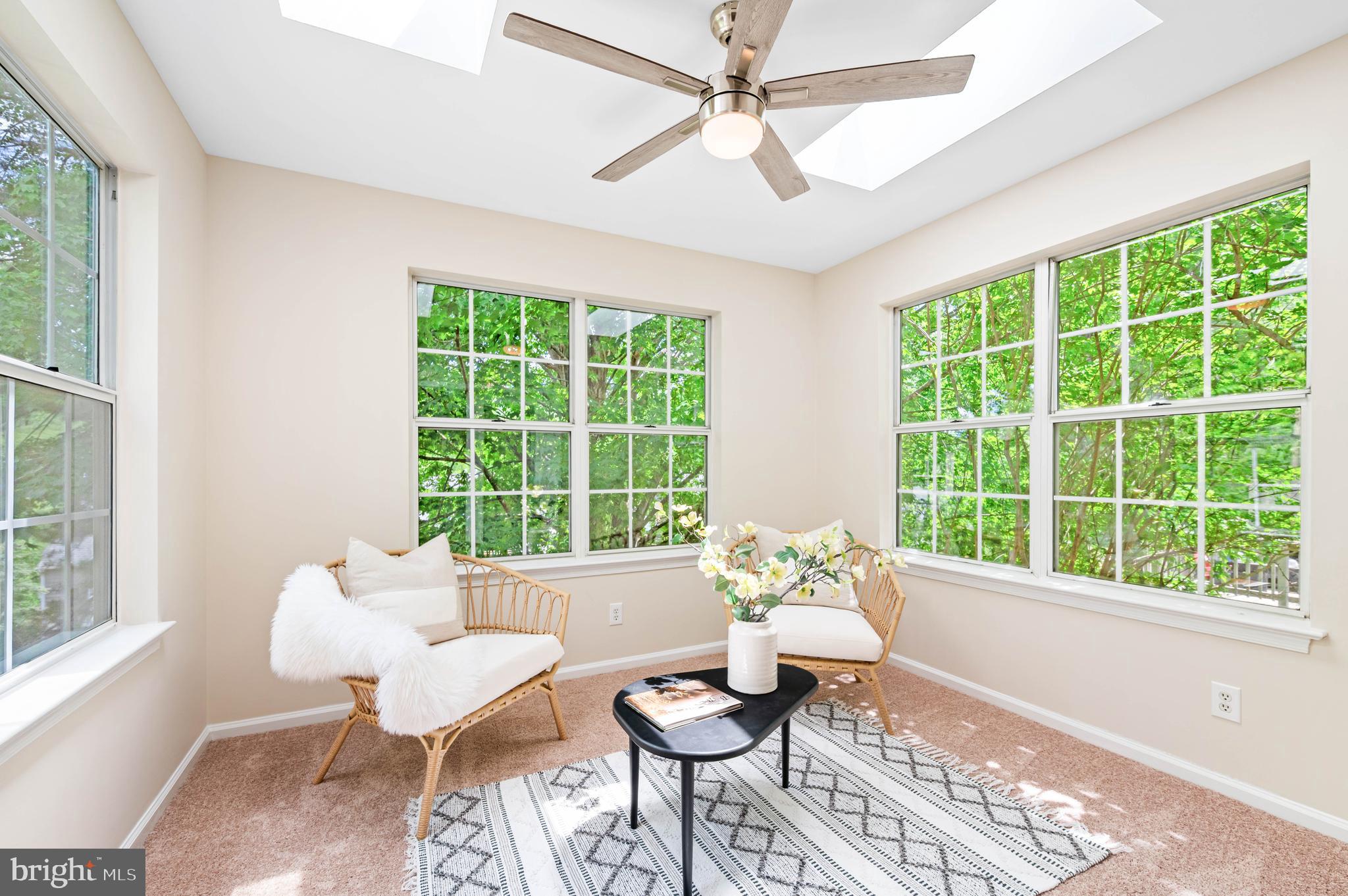 WILLOW LAKE - Residential