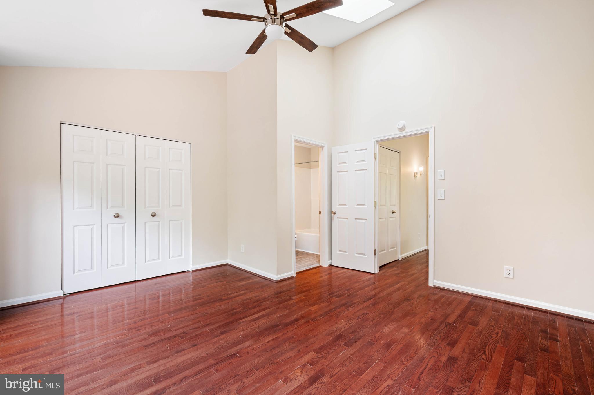 WILLOW LAKE - Residential