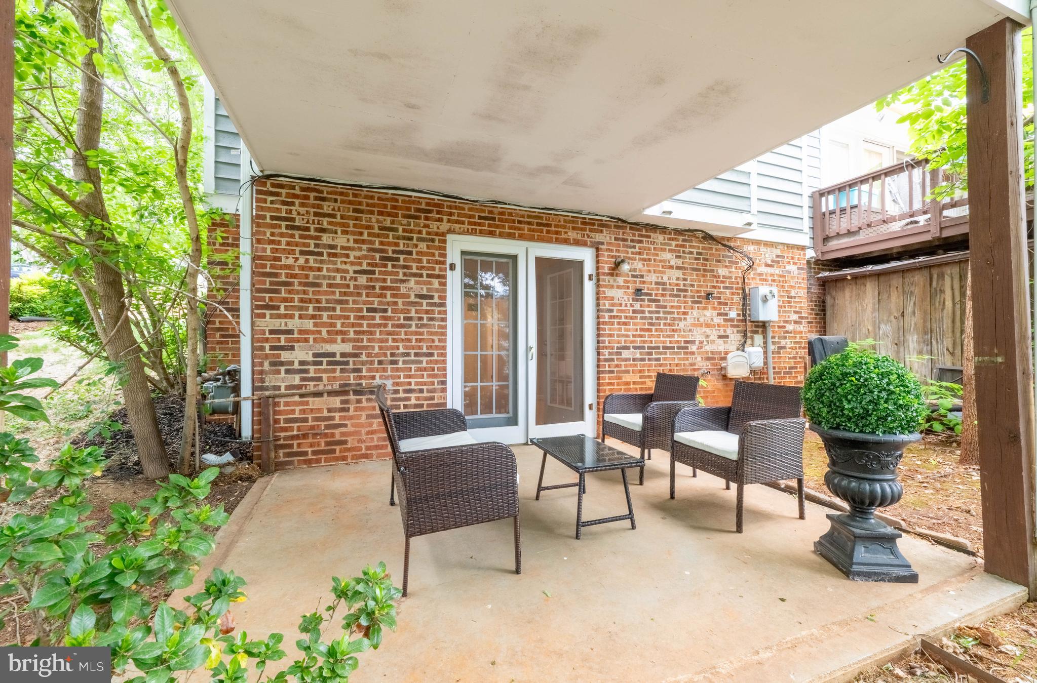 WILLOW LAKE - Residential