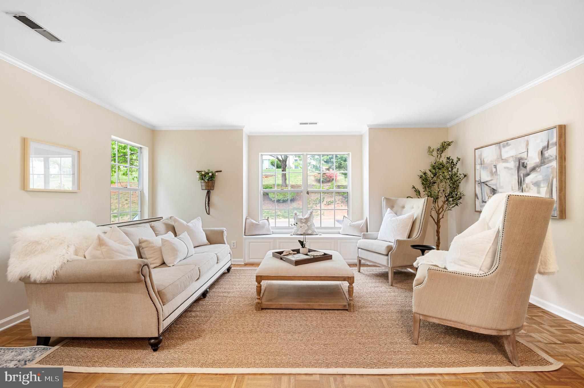 WILLOW LAKE - Residential