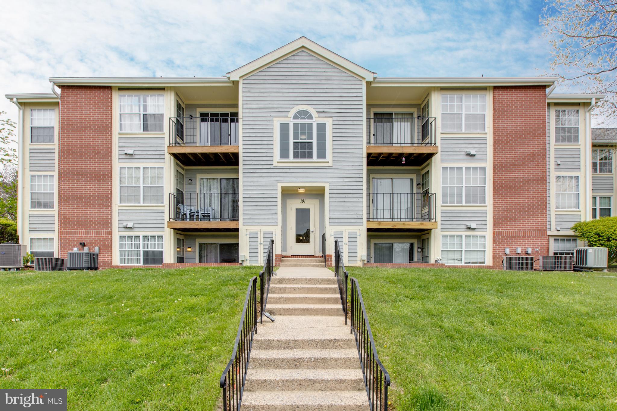 CROMWELL FOUNTAIN - Residential Lease