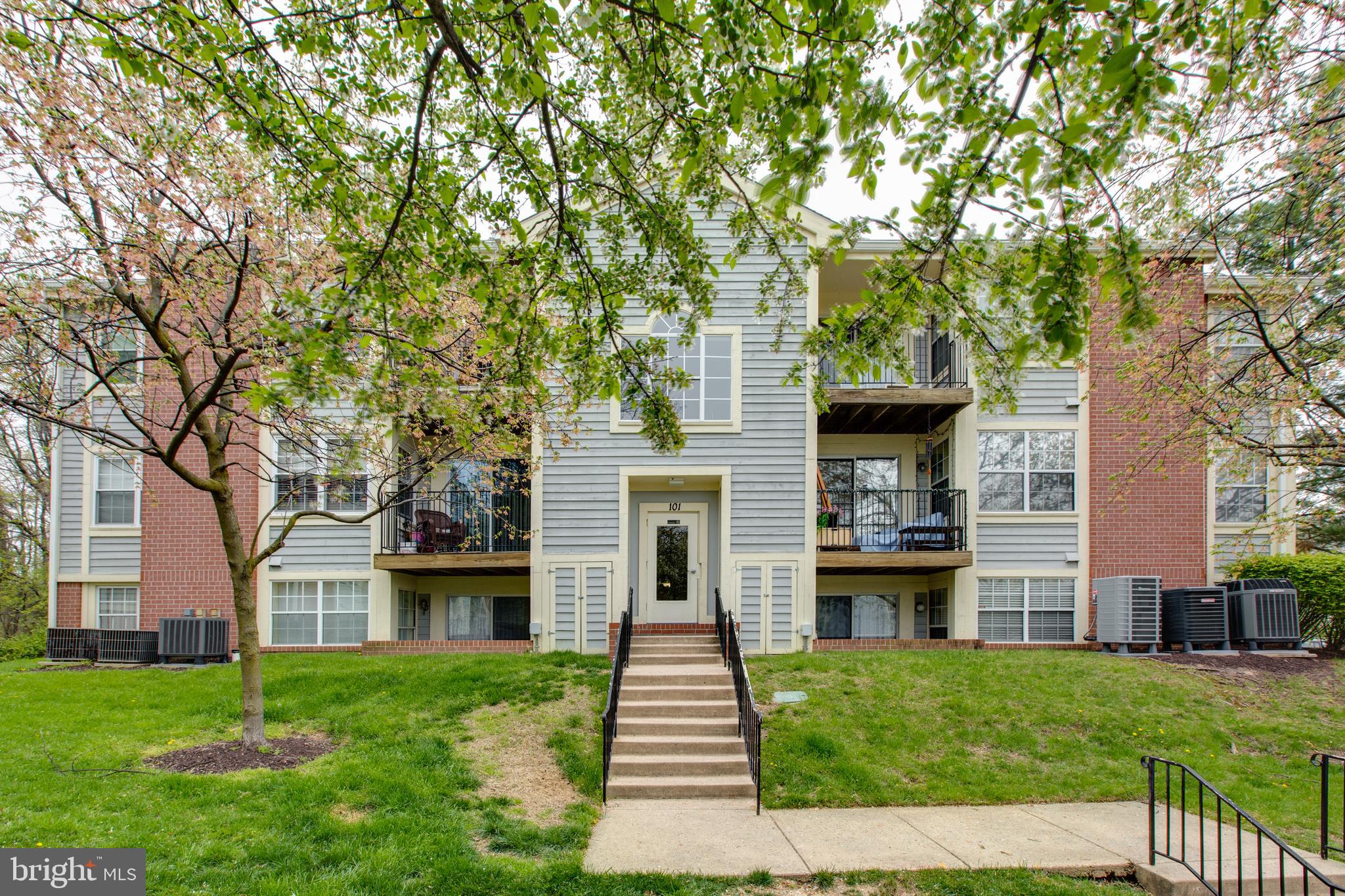 CROMWELL FOUNTAIN - Residential Lease