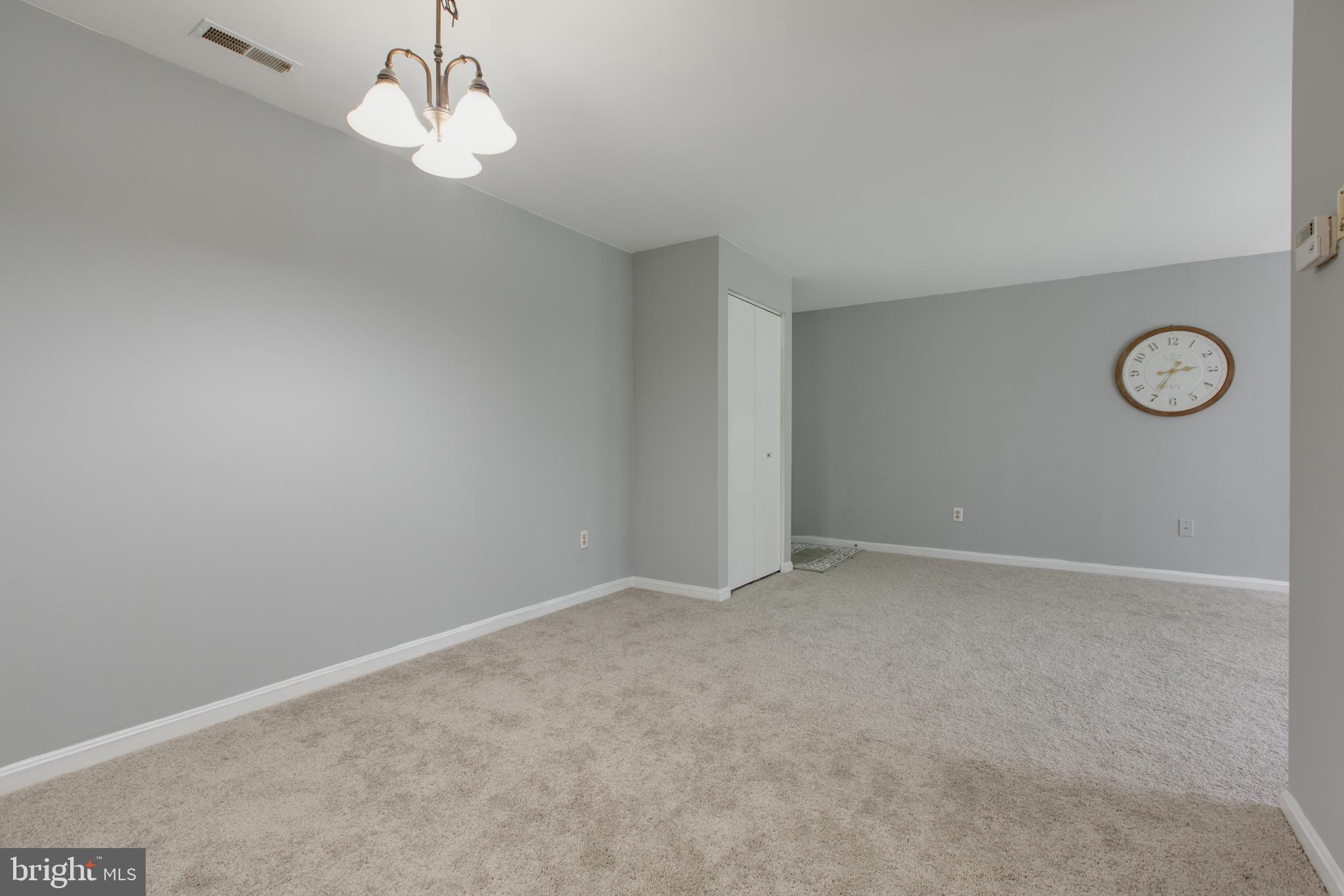 CROMWELL FOUNTAIN - Residential Lease