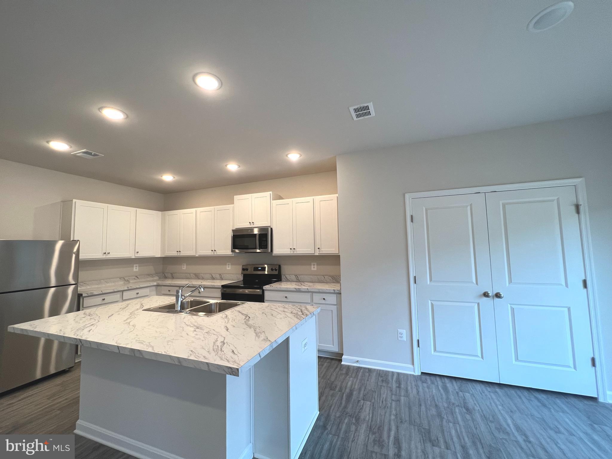 DILLON FARM - Residential Lease