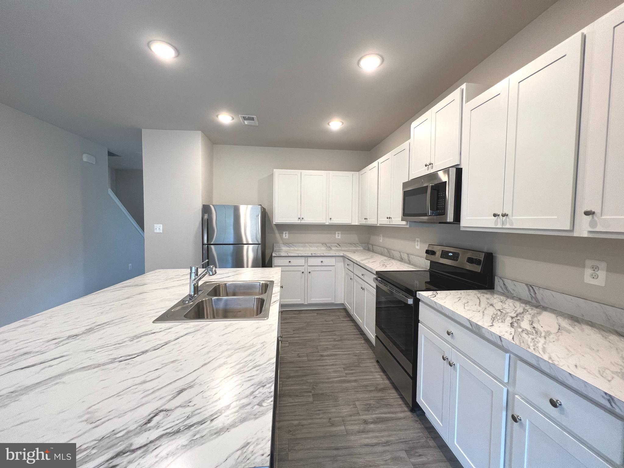 DILLON FARM - Residential Lease