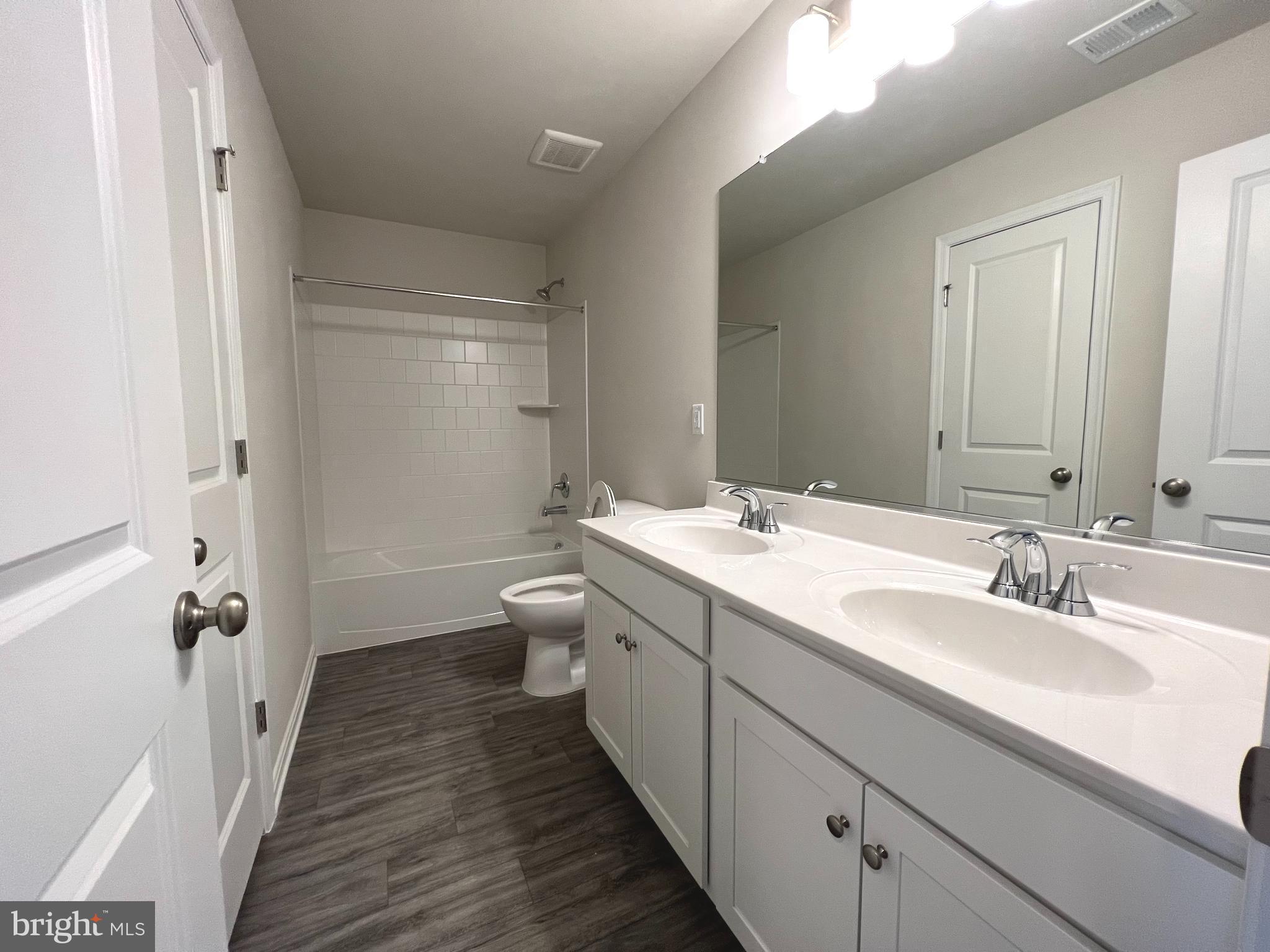 DILLON FARM - Residential Lease