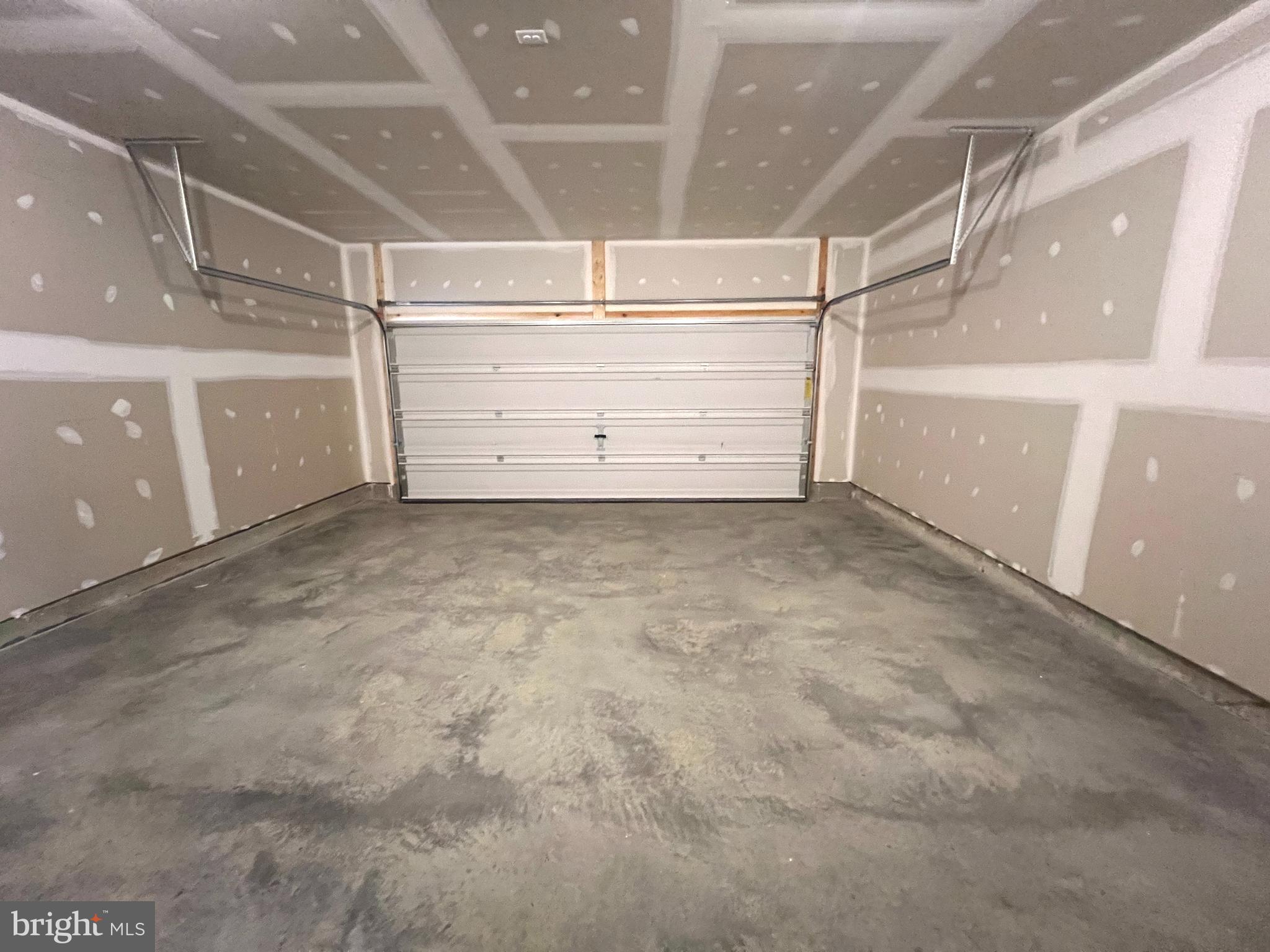 DILLON FARM - Residential Lease