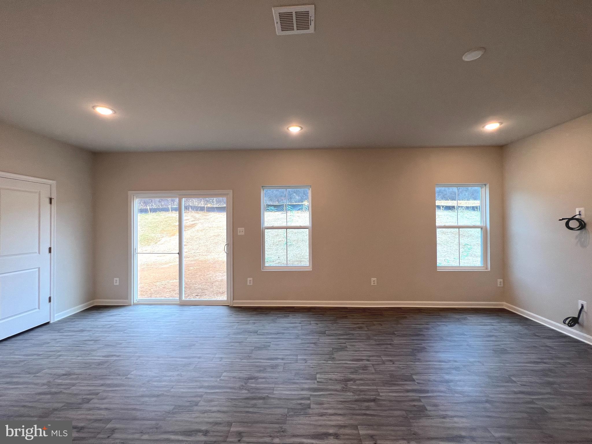 DILLON FARM - Residential Lease