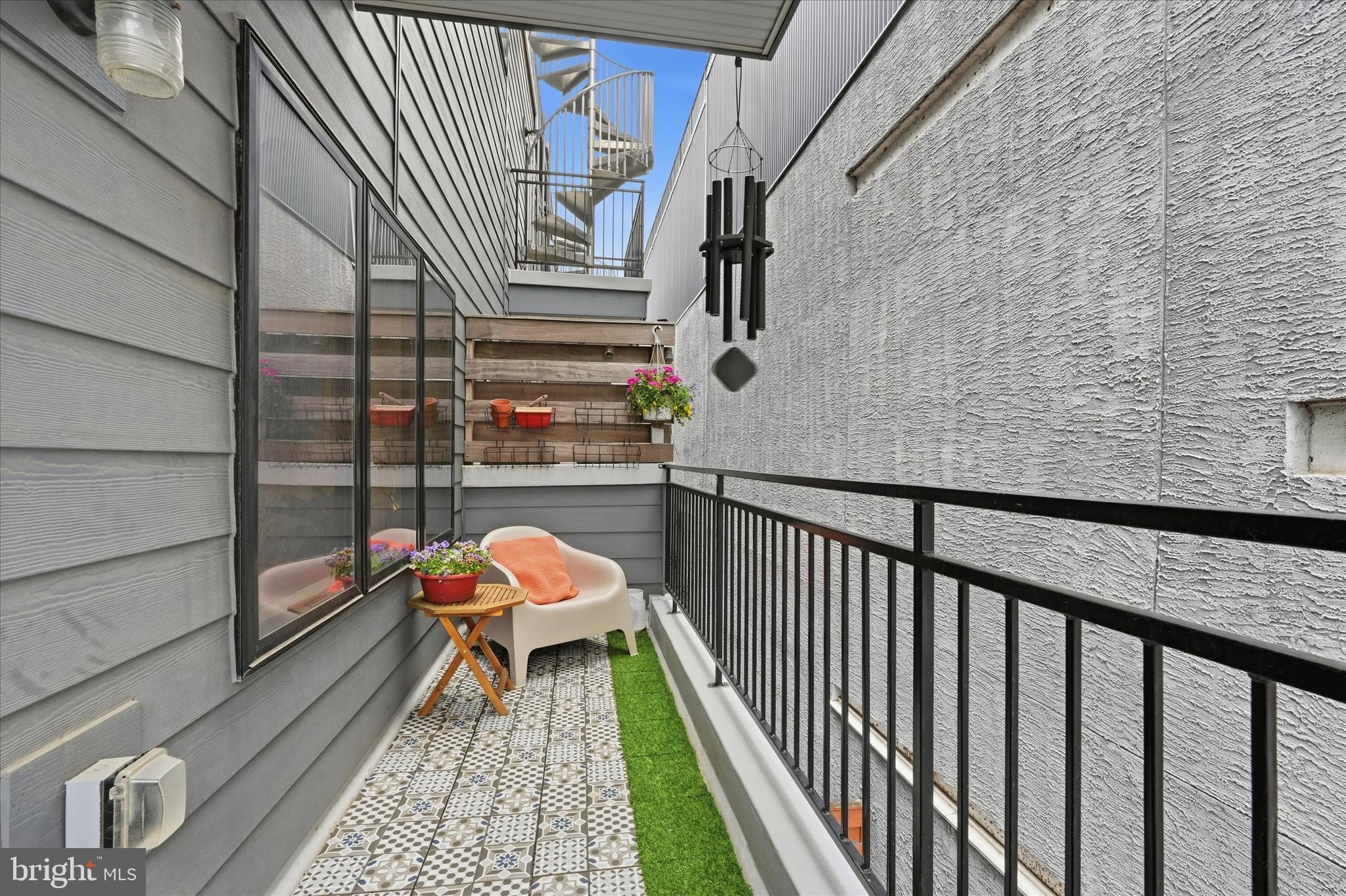 FAIRMOUNT - Residential