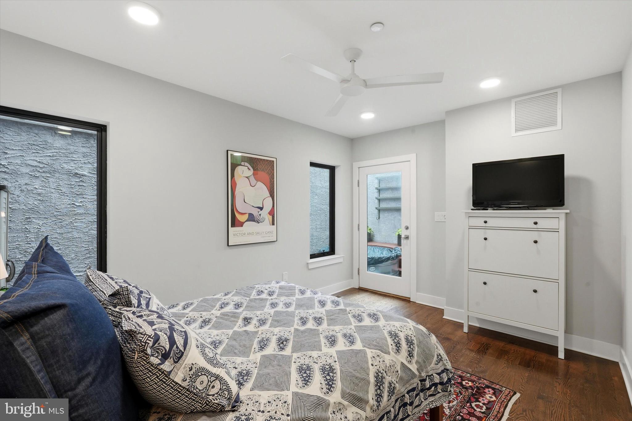 FAIRMOUNT - Residential