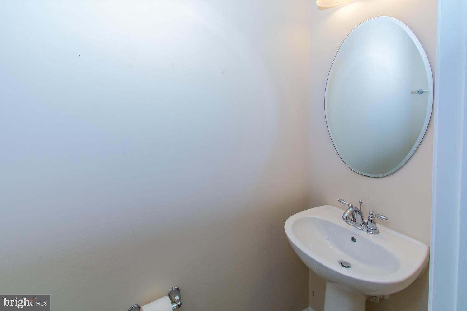 CREEKSIDE VILLAGE AT TANYARD SPRINGS - Residential