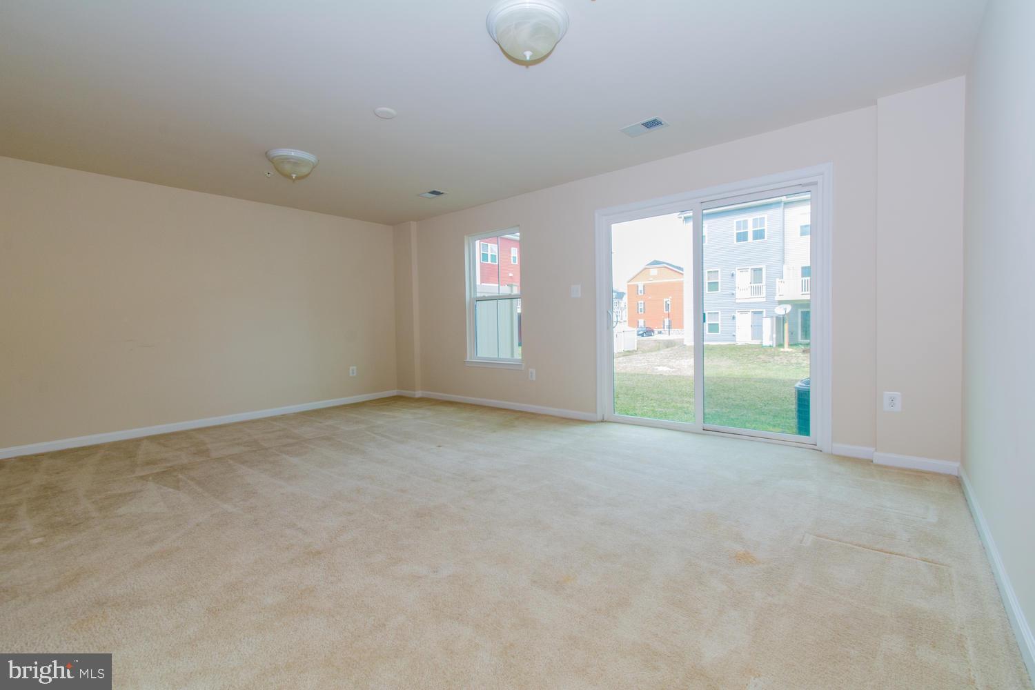 CREEKSIDE VILLAGE AT TANYARD SPRINGS - Residential