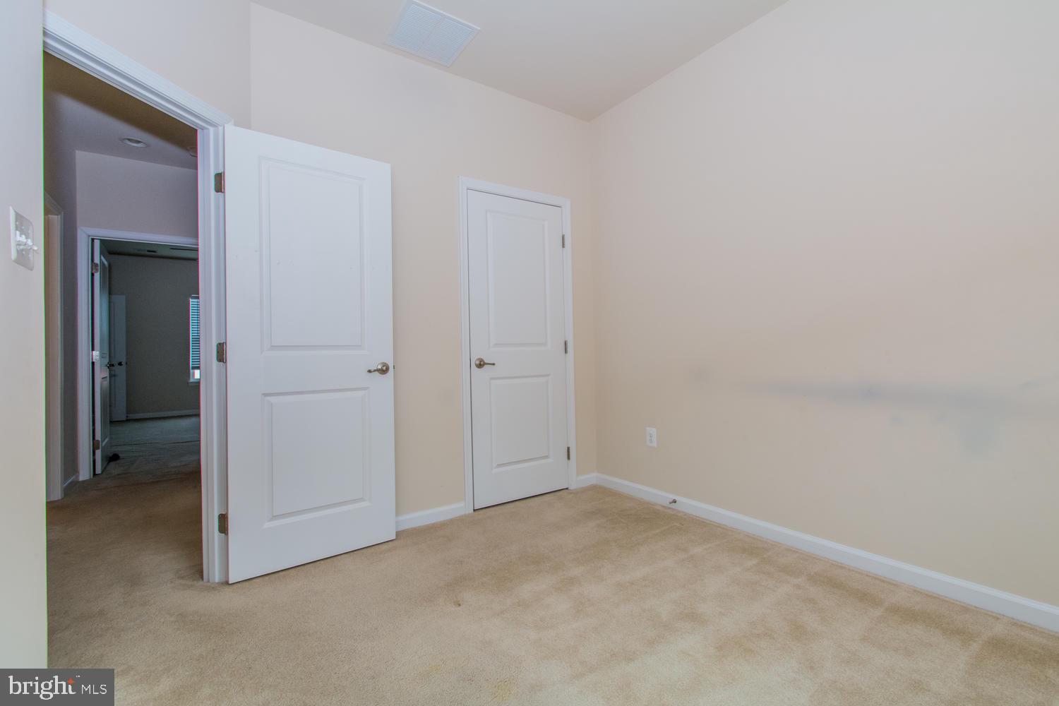 CREEKSIDE VILLAGE AT TANYARD SPRINGS - Residential