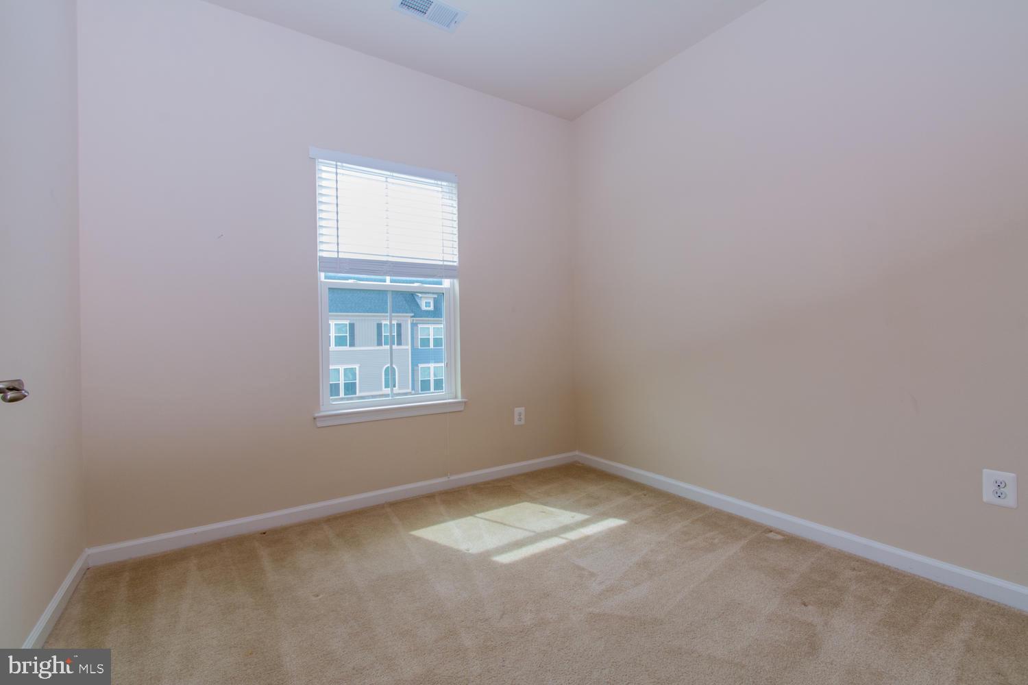 CREEKSIDE VILLAGE AT TANYARD SPRINGS - Residential