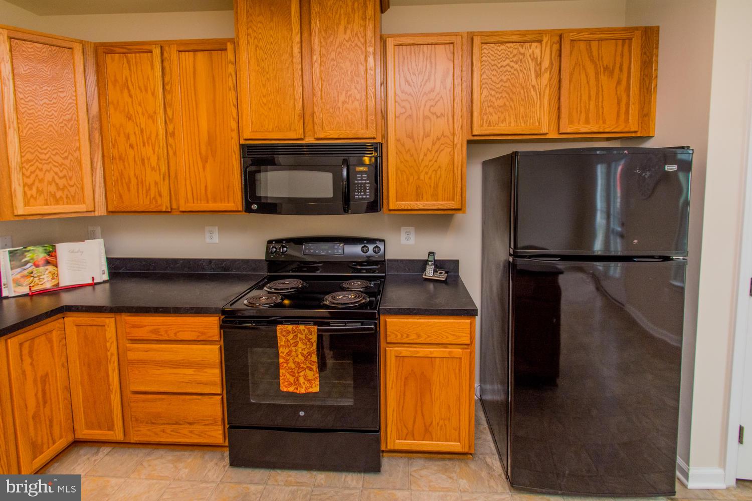 CREEKSIDE VILLAGE AT TANYARD SPRINGS - Residential