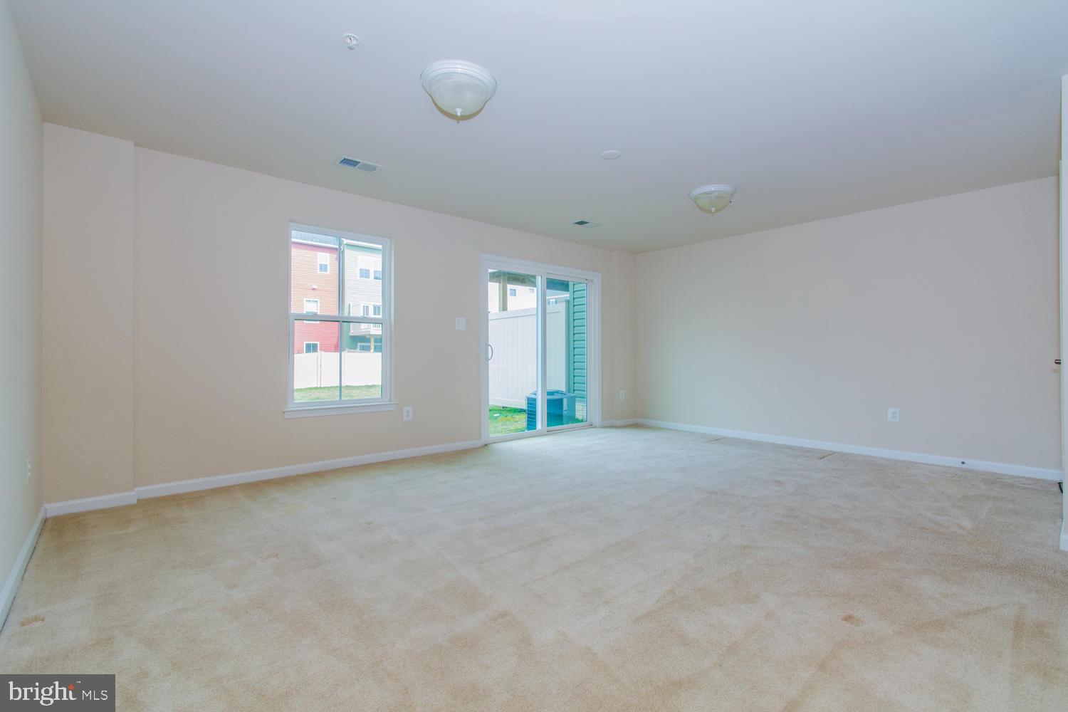 CREEKSIDE VILLAGE AT TANYARD SPRINGS - Residential