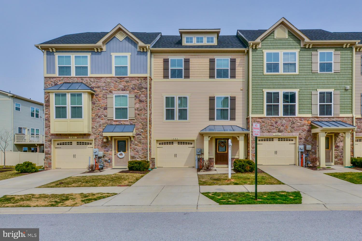 CREEKSIDE VILLAGE AT TANYARD SPRINGS - Residential