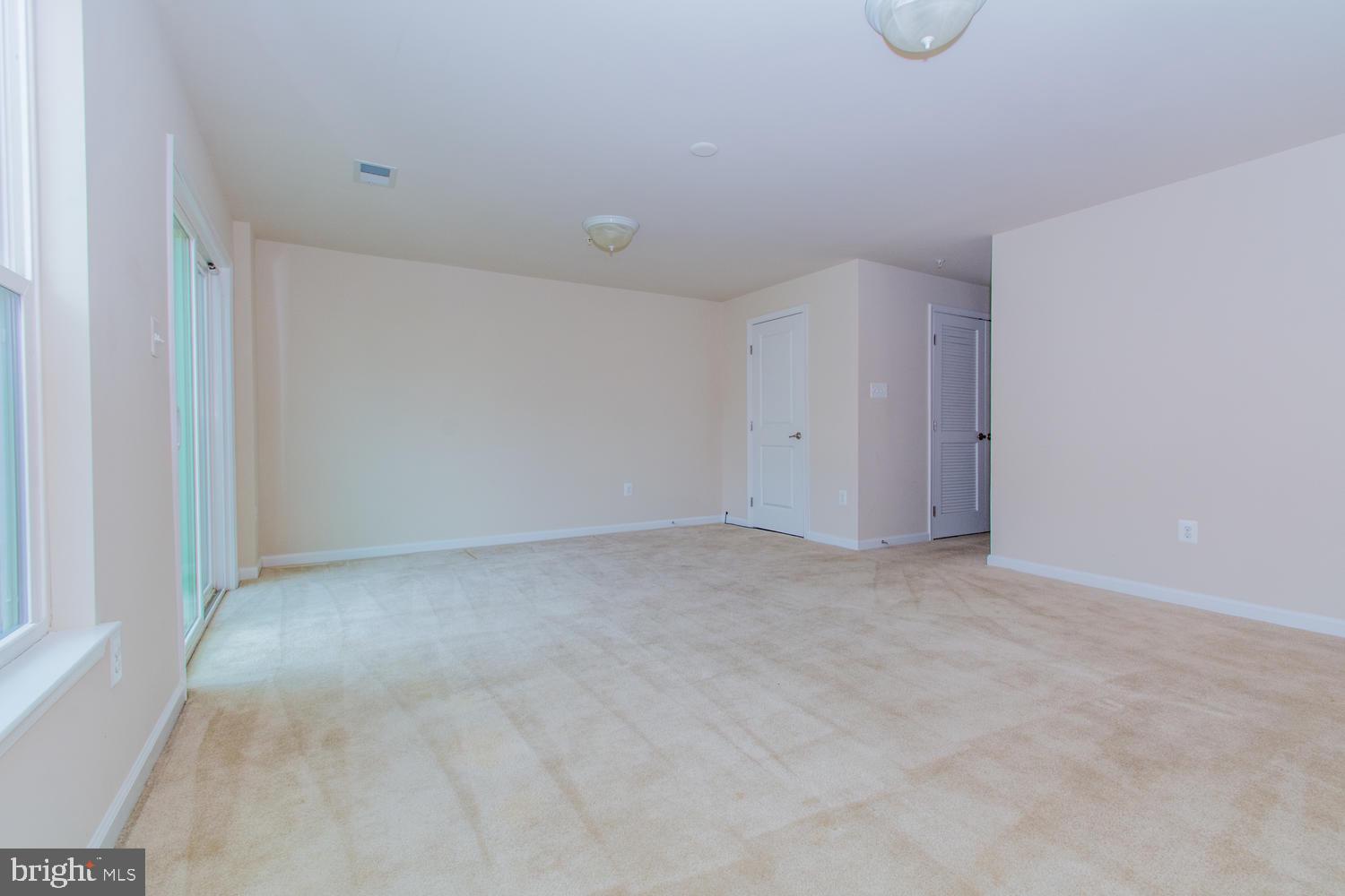 CREEKSIDE VILLAGE AT TANYARD SPRINGS - Residential