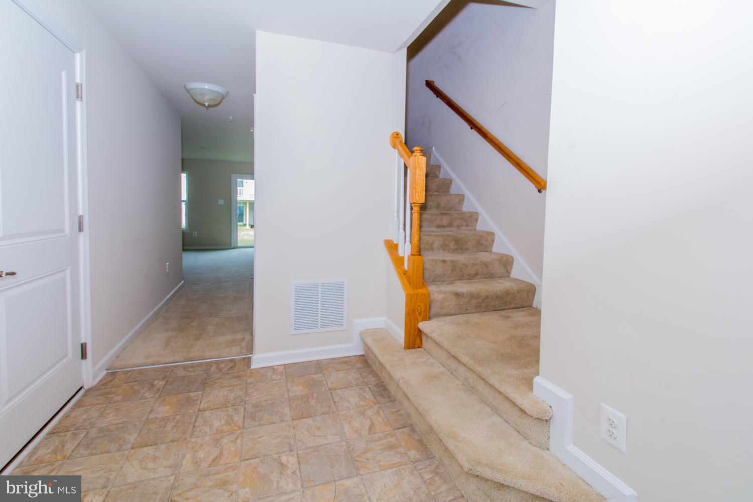 CREEKSIDE VILLAGE AT TANYARD SPRINGS - Residential