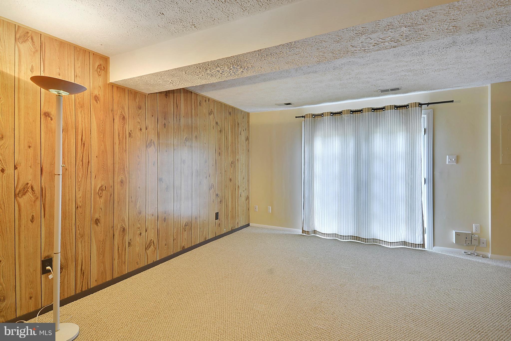 NEWINGTON FOREST - Residential Lease