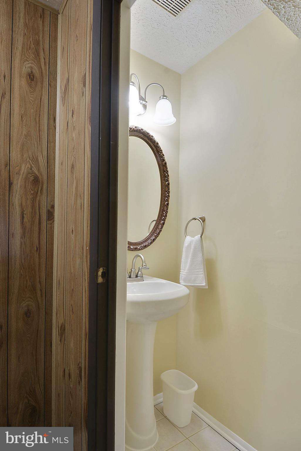 NEWINGTON FOREST - Residential Lease