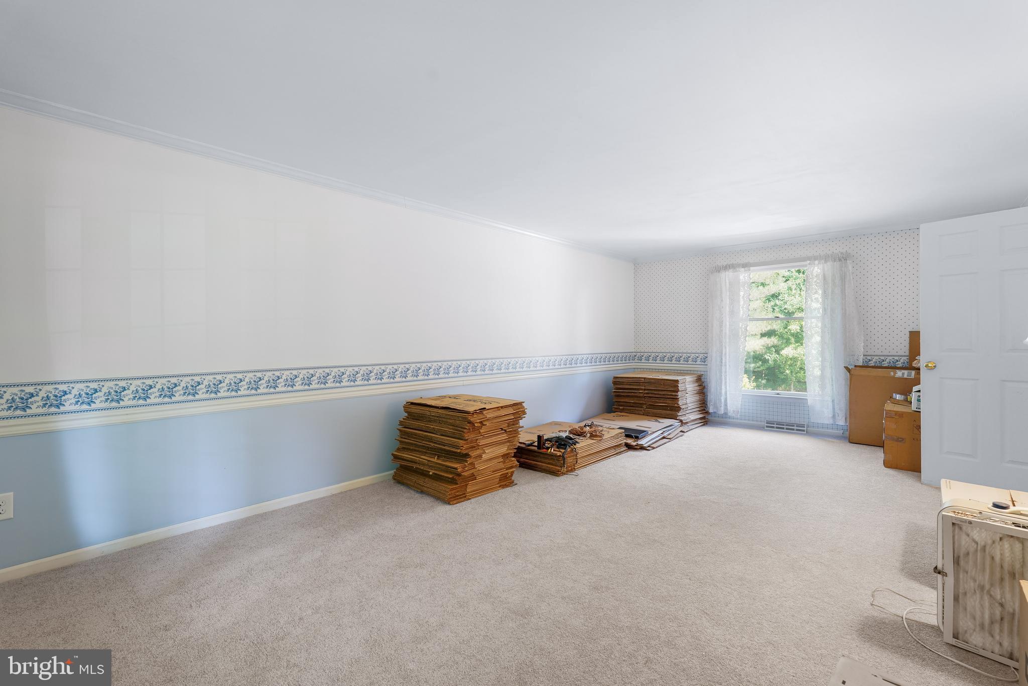 WOODCREST SHORES - Residential